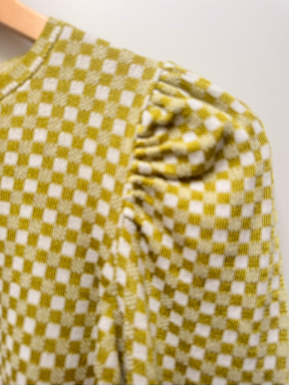 Ann Taylor Petite Chartreuse Puff Sleeve Check Sweater Size SP - Picture 7 of 11